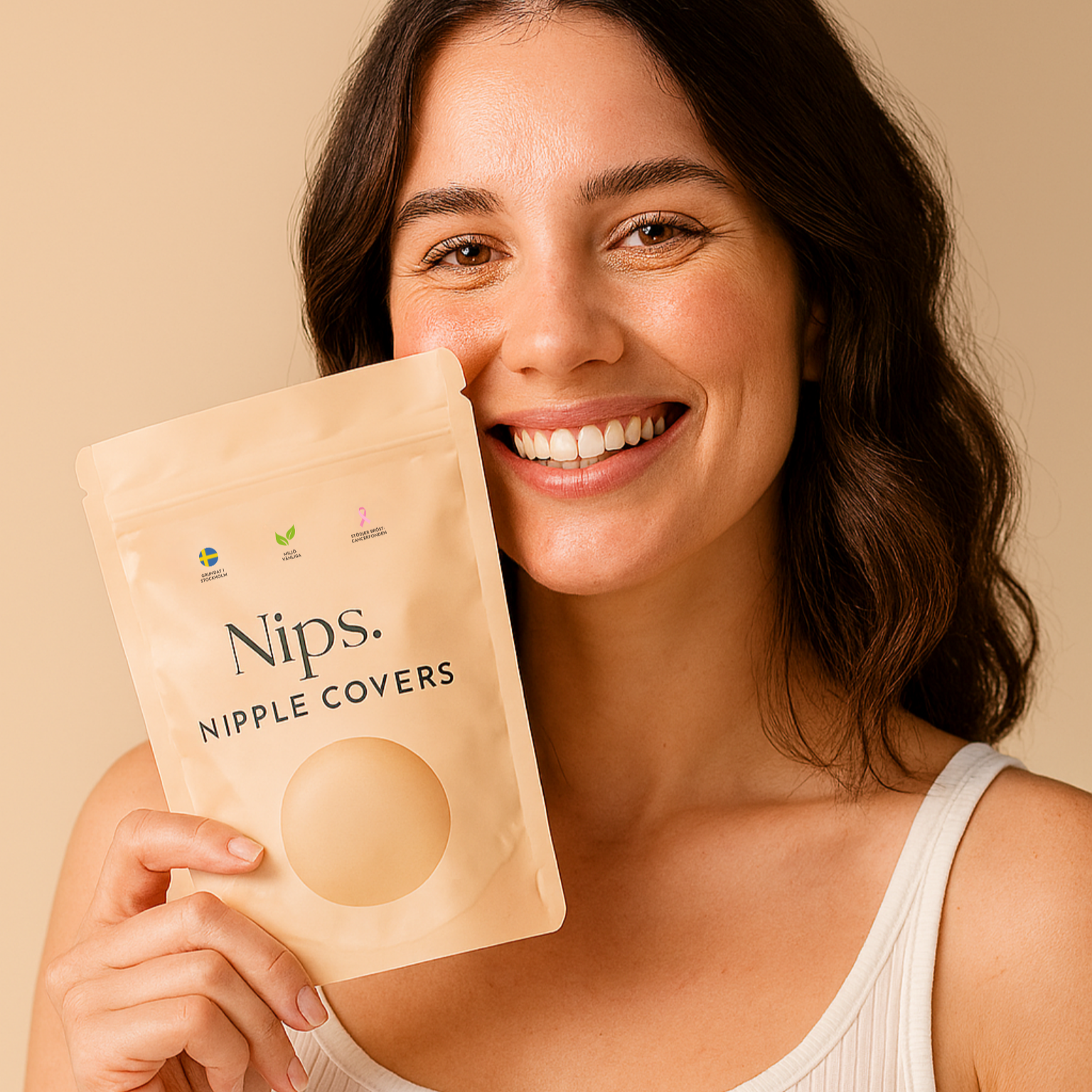 Nips – Inget syns. Allt känns rätt.